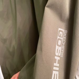 Mens Skechers windbreaker performance